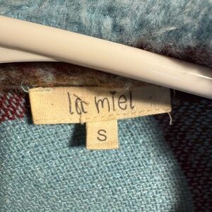 La Miel Blue and Red Knit Sweater